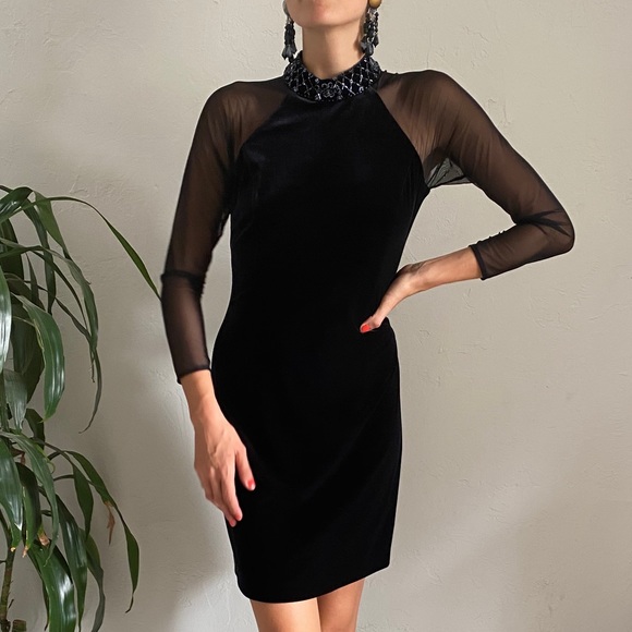 Beautiful vintage velour dress, sheer sleeve. Sz 6 - Picture 2 of 7